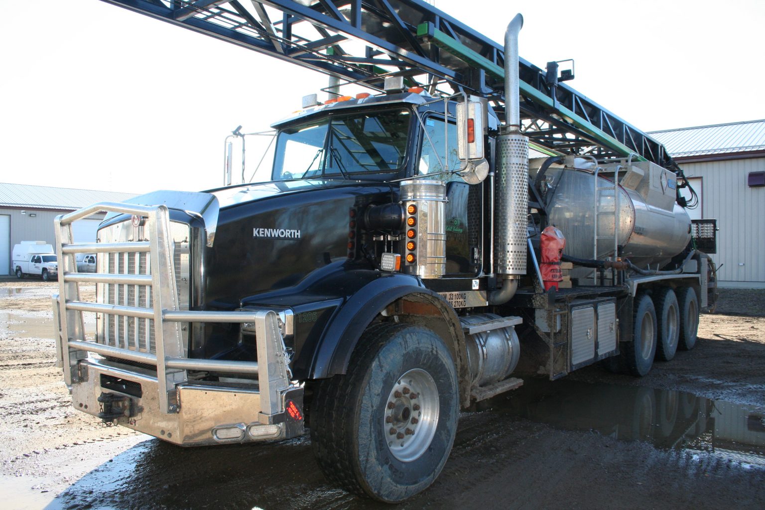 Home Lloydminster Heavy Oilfield Trucks